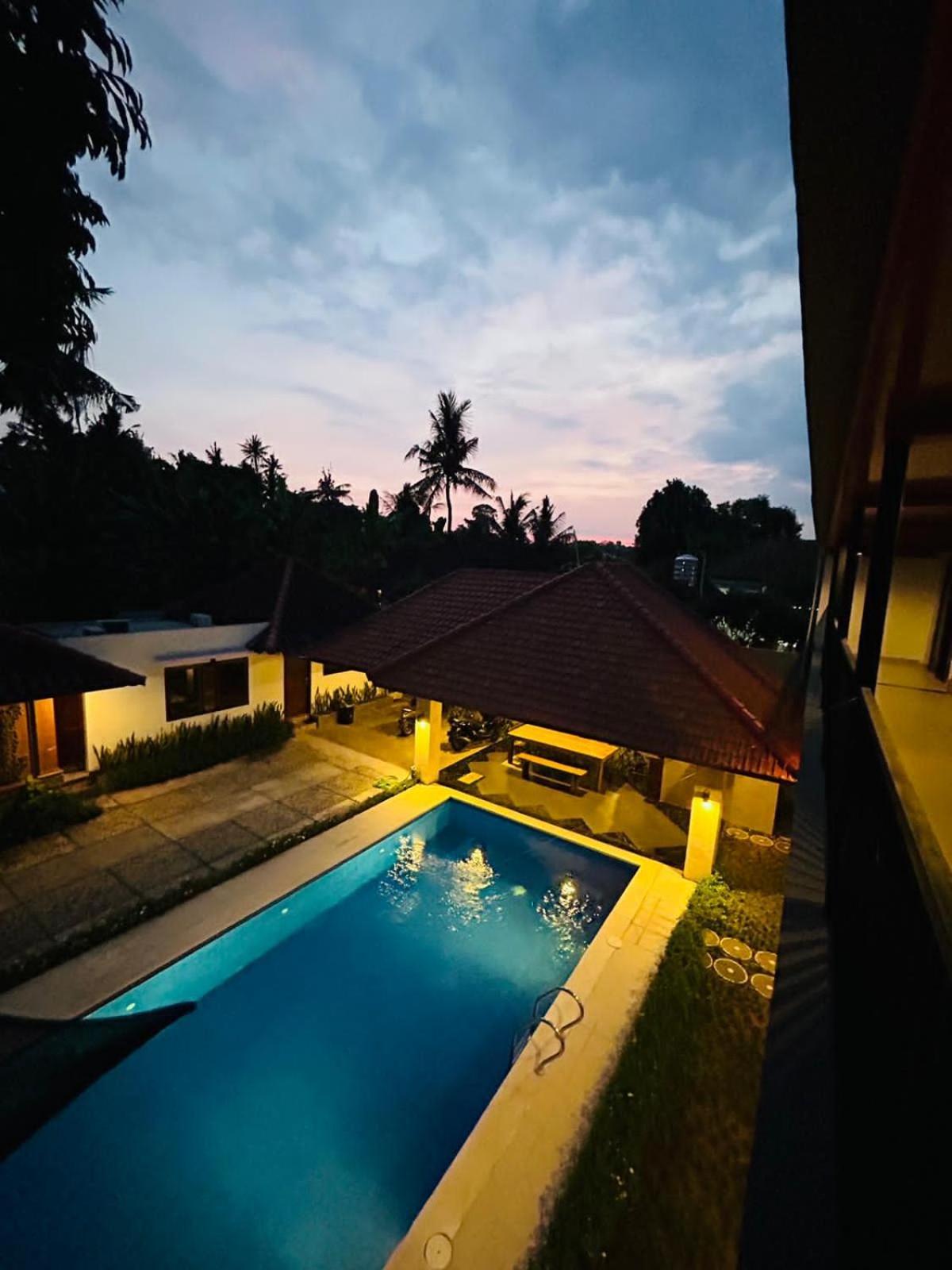 Batuan Village Sukawati  Luaran gambar